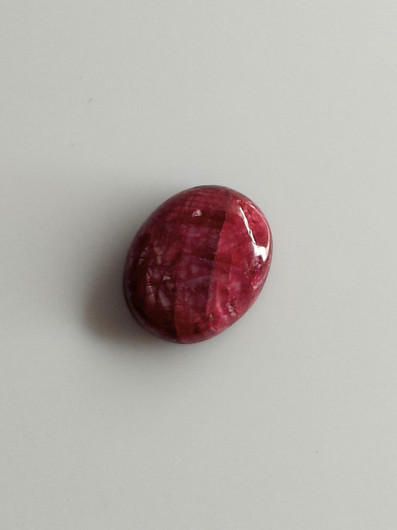 Luonnon safiiri 5,22ct väri käsitelty