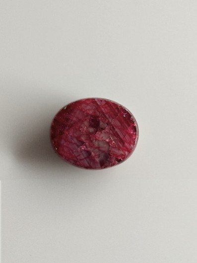 Luonnon safiiri 5,22ct väri käsitelty