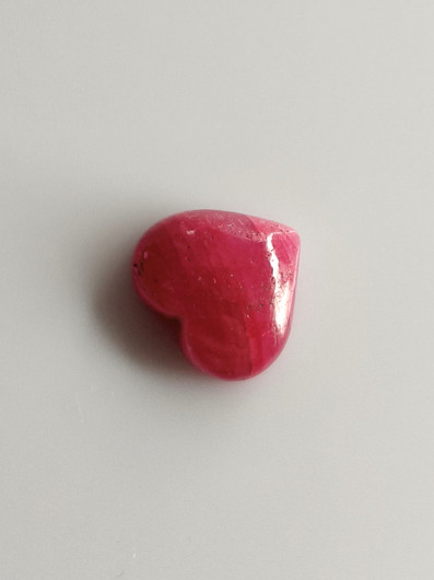 Luonnon safiiri 4,79ct väri käsitelty
