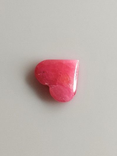 Luonnon safiiri 2,26ct väri käsitelty
