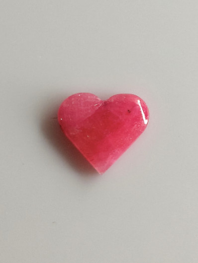 Luonnon safiiri 2,26ct väri käsitelty