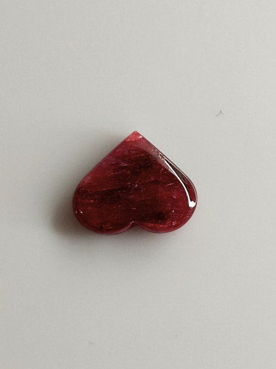 Luonnon safiiri 3,38ct väri käsitelty