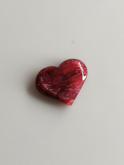 Luonnon safiiri 3,38ct väri käsitelty