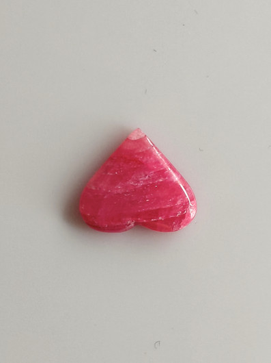 Luonnon safiiri 1,75ct väri käsitelty