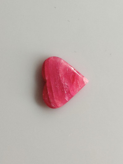 Luonnon safiiri 1,75ct väri käsitelty