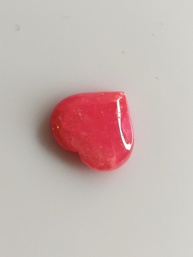 Luonnon safiiri 2,37ct väri käsitelty