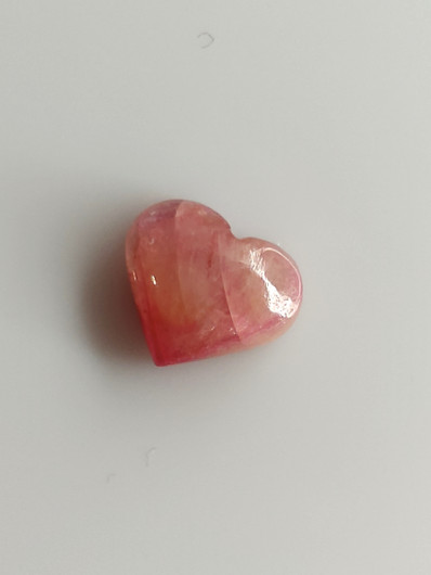 Luonnon safiiri 2,24ct väri käsitelty
