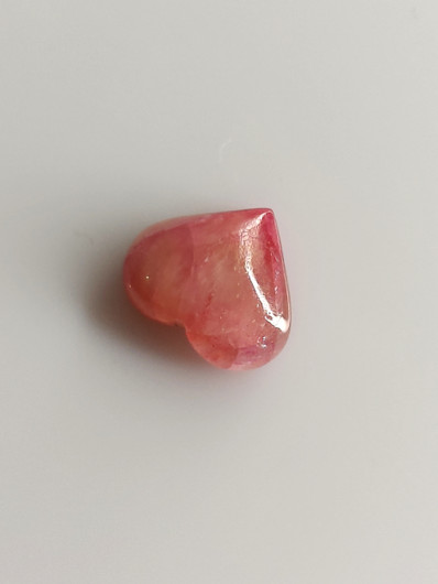 Luonnon safiiri 2,24ct väri käsitelty