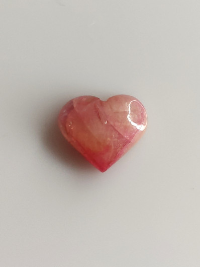 Luonnon safiiri 2,24ct väri käsitelty