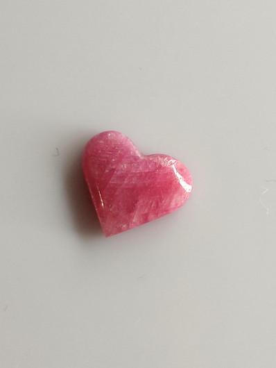 Luonnon safiiri 2,77ct väri käsitelty