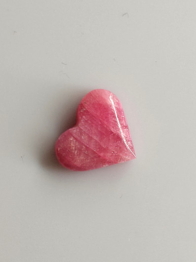 Luonnon safiiri 2,77ct väri käsitelty