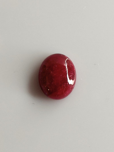 Luonnon safiiri 2,43ct väri käsitelty