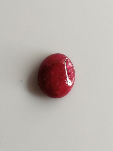 Luonnon safiiri 2,43ct väri käsitelty