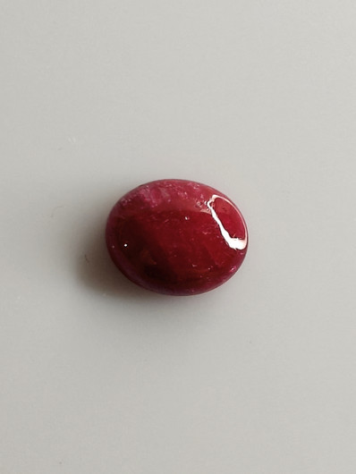 Luonnon safiiri 2,43ct väri käsitelty