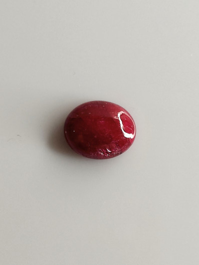 Luonnon safiiri 2,43ct väri käsitelty