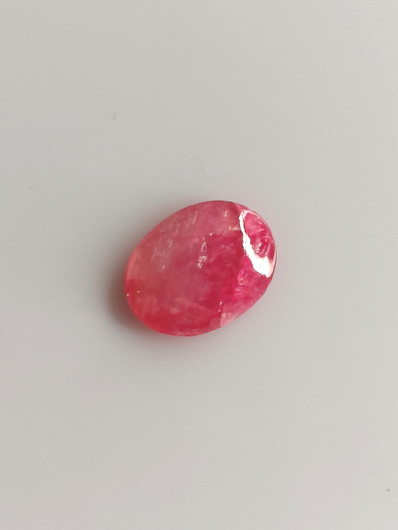 Luonnon safiiri 1,68ct väri käsitelty
