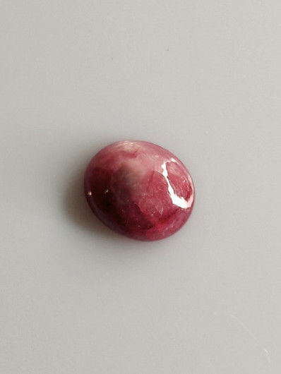 Luonnon safiiri 1,95ct väri käsitelty