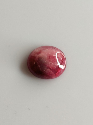 Luonnon safiiri 1,95ct väri käsitelty
