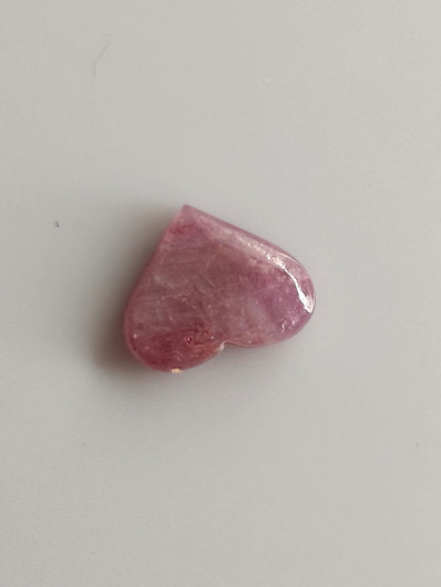 Luonnon safiiri 1,43ct väri käsitelty