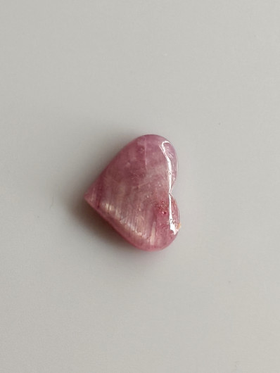 Luonnon safiiri 1,43ct väri käsitelty