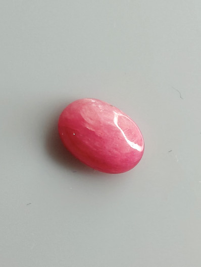 Luonnon safiiri 2,07ct väri käsitelty