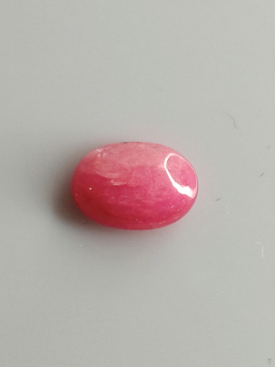 Luonnon safiiri 2,07ct väri käsitelty