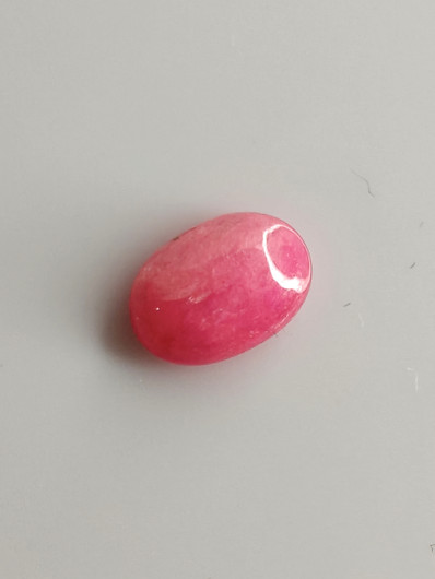 Luonnon safiiri 2,07ct väri käsitelty