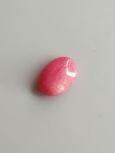 Luonnon safiiri 2,07ct väri käsitelty
