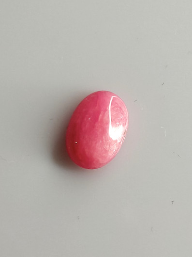 Luonnon safiiri 2,07ct väri käsitelty