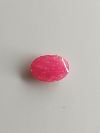 Luonnon safiiri 2,07ct väri käsitelty