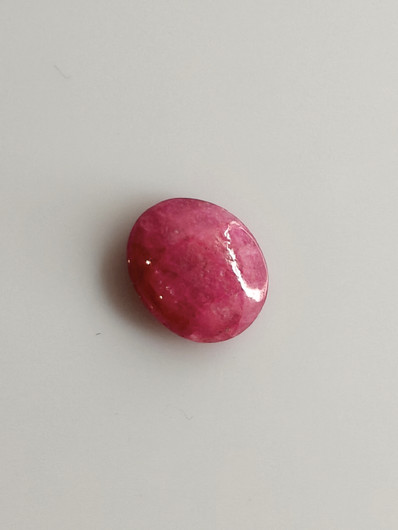 Luonnon safiiri 2,29ct väri käsitelty