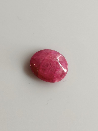 Luonnon safiiri 2,29ct väri käsitelty