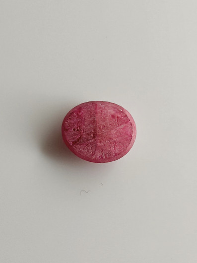 Luonnon safiiri 2,29ct väri käsitelty