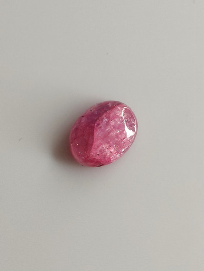 Luonnon safiiri 1,90ct väri käsitelty