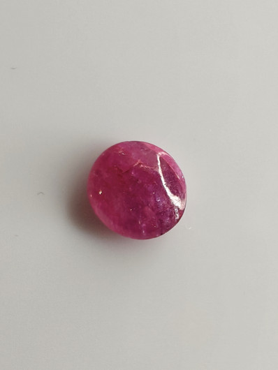 Luonnon safiiri 2,57ct väri käsitelty