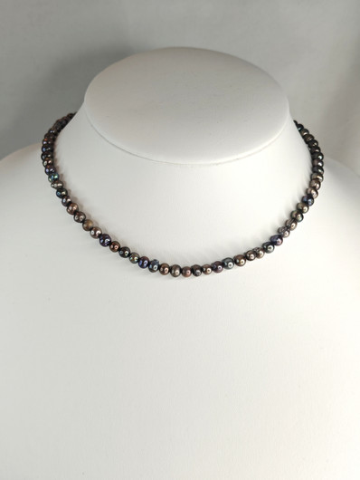 Vintage beautiful natural pearl necklace