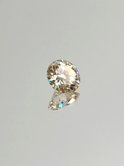 Moissaniitti  3.00ct värisävyä vaihtava