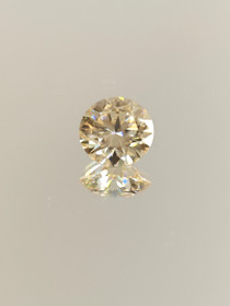 Moissaniitti  3.00ct värisävyä vaihtava