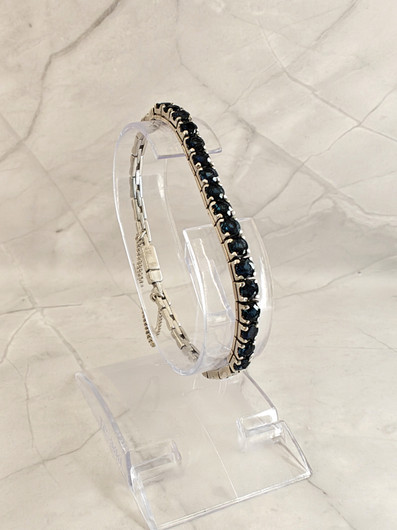 Vintage silver bracelet with sapphires