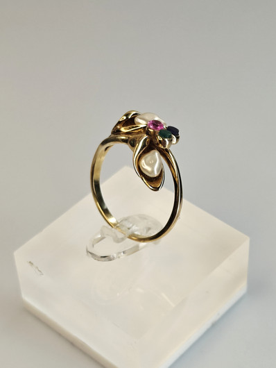Vintage adjustable silver ring with stones