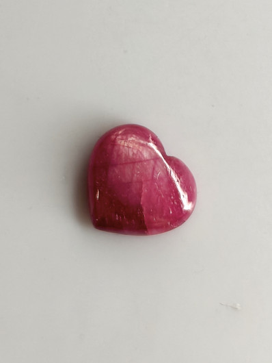 Luonnon safiiri 4,45ct väri käsitelty