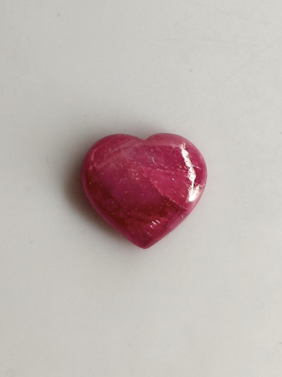 Luonnon safiiri 4,45ct väri käsitelty