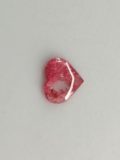 Luonnon safiiri 0,59ct väri käsitelty