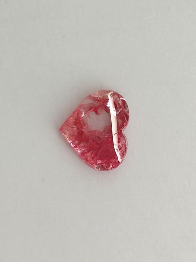 Luonnon safiiri 0,59ct väri käsitelty