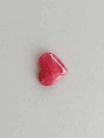 Luonnon safiiri 0,36ct väri käsitelty