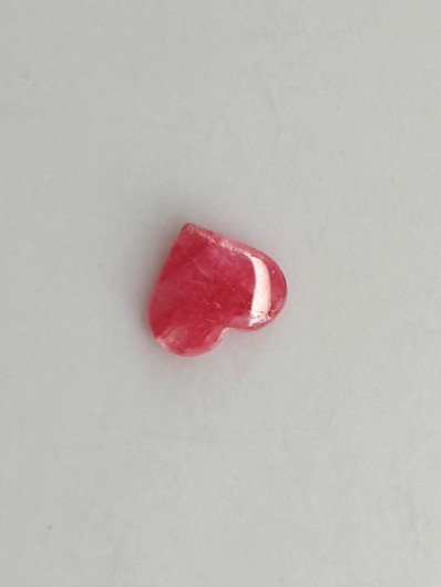 Luonnon safiiri 0,36ct väri käsitelty