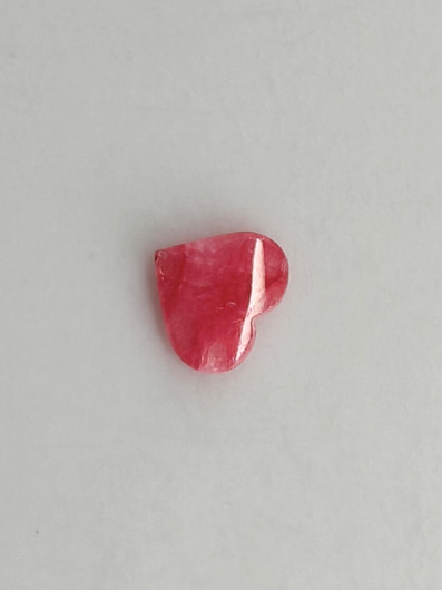Luonnon safiiri 0,36ct väri käsitelty