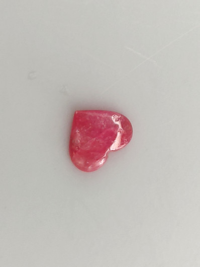 Luonnon safiiri 0,51ct väri käsitelty