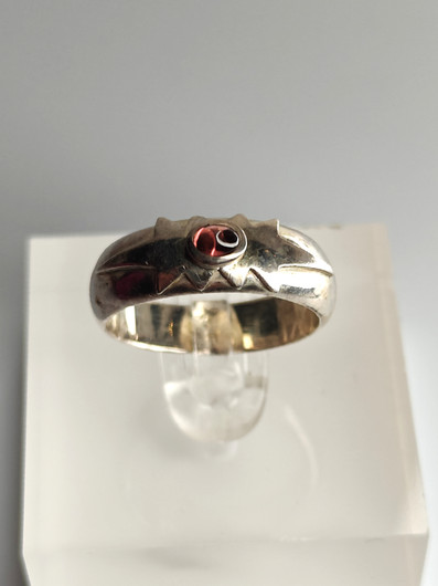 Vintage silver ring with garnet gemstone (size:17mm 53 EU)