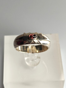 Vintage silver ring with garnet gemstone (size:18,5mm 58 EU)